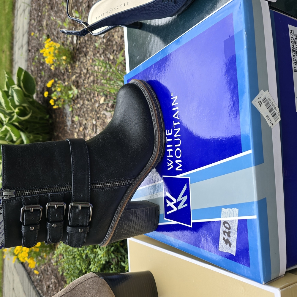 White Mountain Black Heeled Boots
